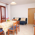 Sea View 2-Room Air Conditioned Apartment for 4 Persons A-6526-a