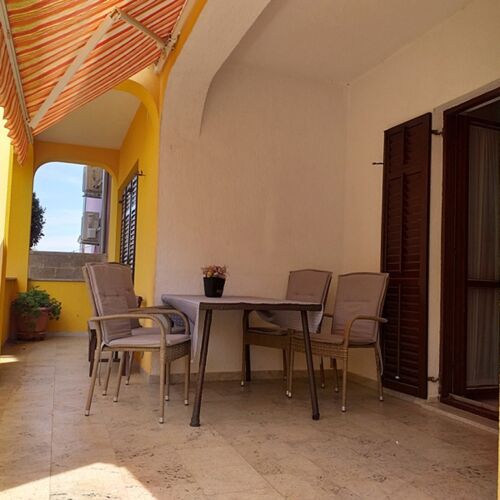 Apartament 4-osobowy z klimatyzacją z tarasem z 2 pomieszczeniami sypialnianymi A-7234-a