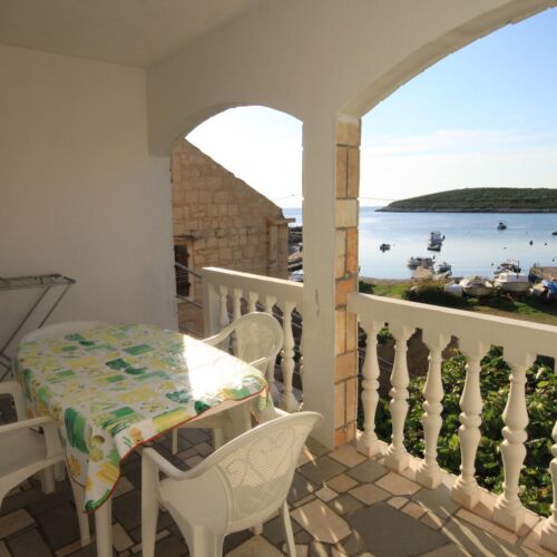 Apartament 4-osobowy z klimatyzacją z widokiem na morze z 2 pomieszczeniami sypialnianymi A-1154-c