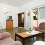 2-Zimmer-Apartment für 6 Personen mit Klimaanlage und Terasse A-5398-h