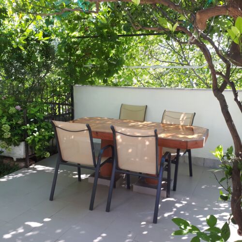 Apartament 4-osobowy z klimatyzacją z tarasem z 2 pomieszczeniami sypialnianymi A-11848-a