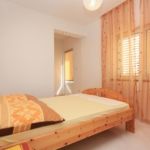 Apartmán s klimatizáciou s terasou s manželskou posteľou s 1 spálňou AS-2995-a