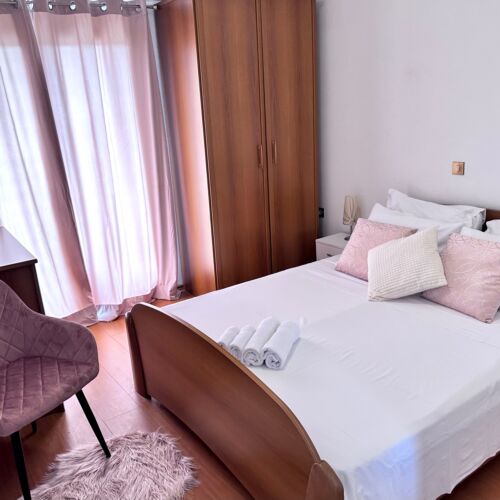 Apartman s klimatizací pro 5 os. se 2 ložnicemi s výhledem na moře A-14070-c