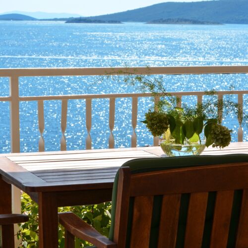 Sea View 2-Room Air Conditioned Apartment for 5 Persons A-4284-a