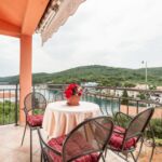 Apartman s klimatizací pro 6 os. se 2 ložnicemi s výhledem na moře A-8124-a