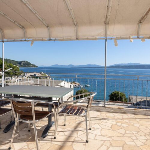 Apartament 4-osobowy z klimatyzacją z widokiem na morze z 2 pomieszczeniami sypialnianymi