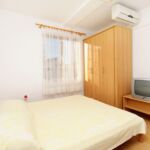 Tengerre néző légkondicionált 3 fős apartman 1 hálótérrel A-5982-b
