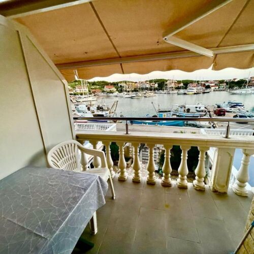 Apartament 4-osobowy z klimatyzacją z widokiem na morze z 1 pomieszczeniem sypialnianym A-5123-b