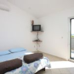 Sea View 1-Room Air Conditioned Apartment for 4 Persons A-8242-b