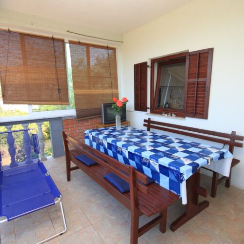 Apartament 5-osobowy z klimatyzacją z widokiem na morze z 2 pomieszczeniami sypialnianymi A-8151-c