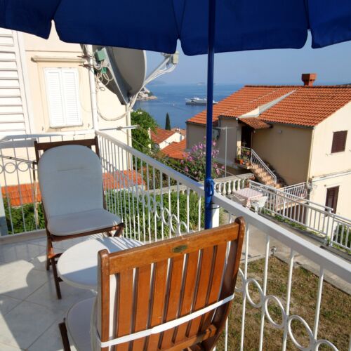 Apartament 6-osobowy z klimatyzacją z widokiem na morze z 3 pomieszczeniami sypialnianymi A-9099-b