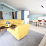 Klimatiziran Mali balkon apartman za 5 osoba(e) sa 2 spavaće(om) sobe(om) A-5880-d