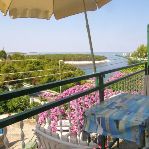 Apartament la etaj cu aer condiționat cu 1 camera pentru 2 pers.