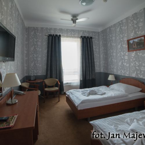 Upstairs Twin Room ensuite