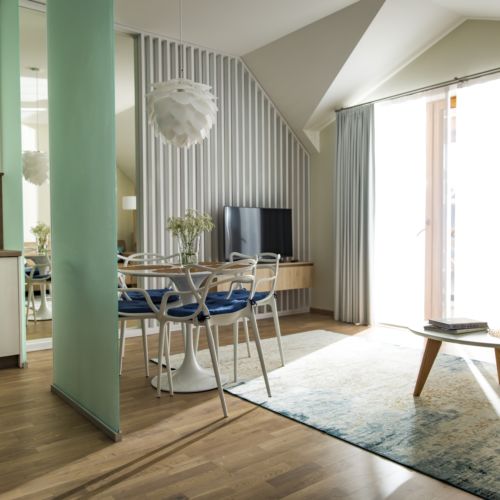 Apartament 4-osobowy Deluxe z tarasem z 2 pomieszczeniami sypialnianymi