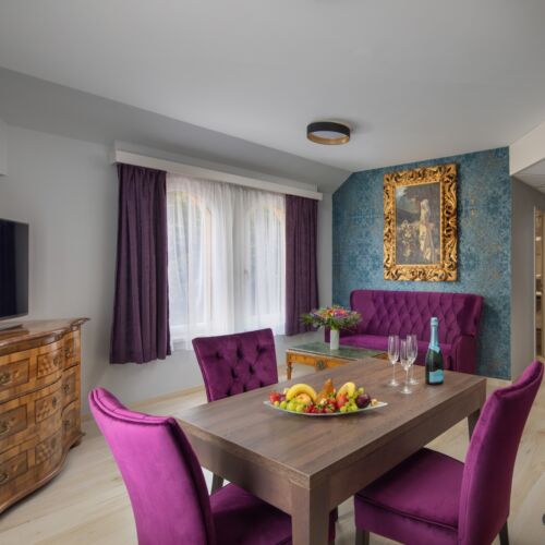 Superior Upstairs 2-Room Suite for 4 Persons