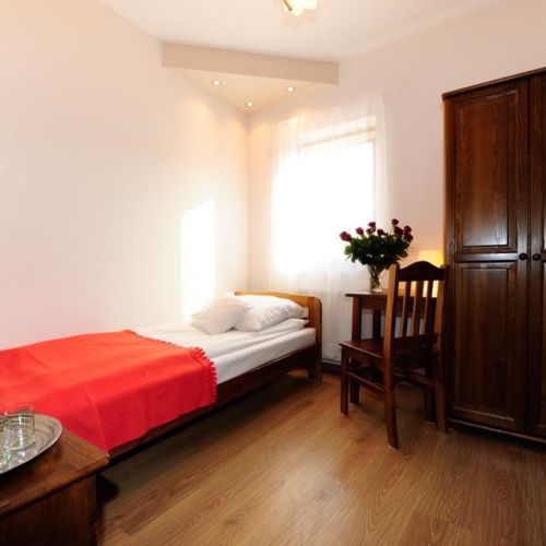 Einzelzimmer mit Badezimmer und Eigener Teeküche