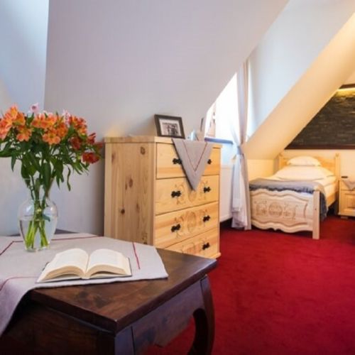 Pokój 2-osobowy typu Twin z łazienką