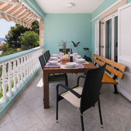 Apartament 9-osobowy z klimatyzacją z widokiem na morze z 4 pomieszczeniami sypialnianymi A-2819-d