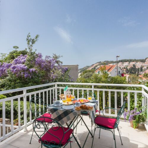 Apartament 6-osobowy z klimatyzacją z tarasem z 2 pomieszczeniami sypialnianymi A-4732-b