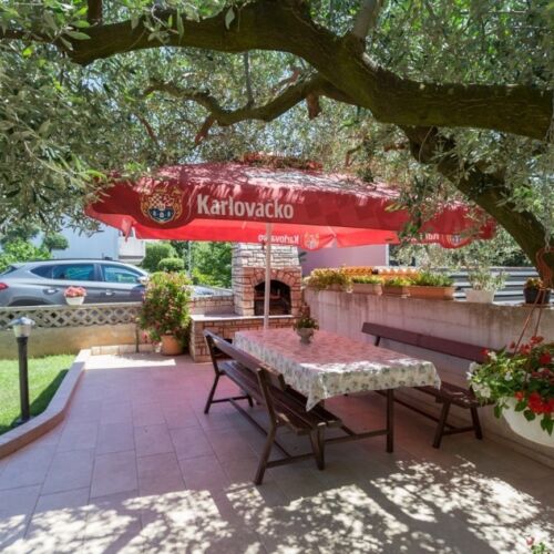 Apartament 2-osobowy z klimatyzacją z tarasem z 1 pomieszczeniem sypialnianym AS-7135-a