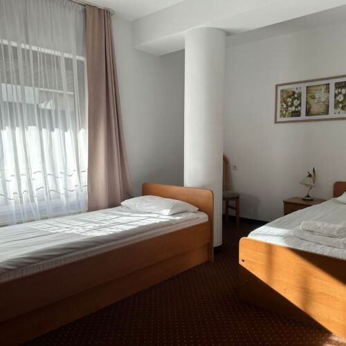 Economy Upstairs Twin Room