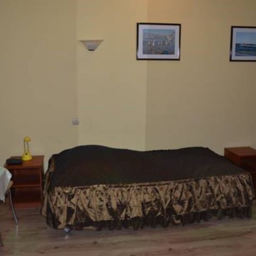 Pokoj s manželskou postelí