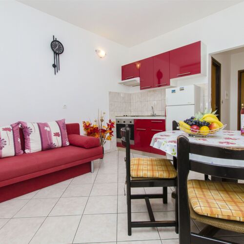 Apartament cu aer condiționat cu vedere spre mare cu 2 camere pentru 5 pers.