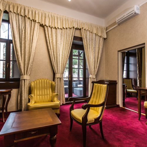 Rezydencja pokój 4-osobowy na piętrze z widokiem na ogród z 2 pomieszczeniami sypialnianymi