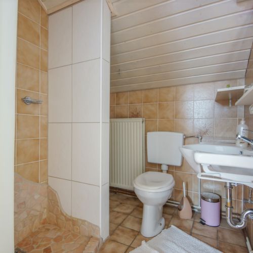 Apartament classic la etaj cu 2 camere pentru 4 pers. (se poate solicita pat suplimentar)