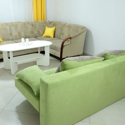 Apartament la parter 