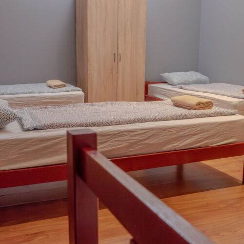 Tourist Erdgeschosses Vierbettzimmer