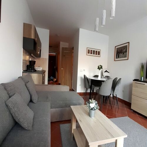 Apartament 4-osobowy na piętrze z widokiem na dziedziniec z 2 pomieszczeniami sypialnianymi