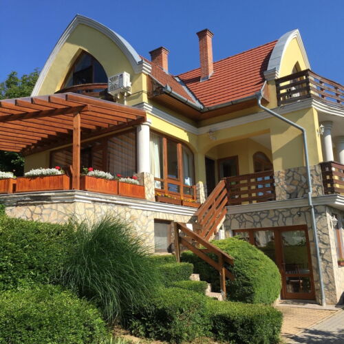 Domek całoroczny 13-osobowy cały dom z widokiem na jezioro