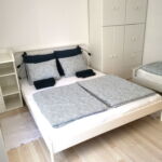 Apartament 3-osobowy Standard Plus z własną kuchnią z 1 pomieszczeniem sypialnianym