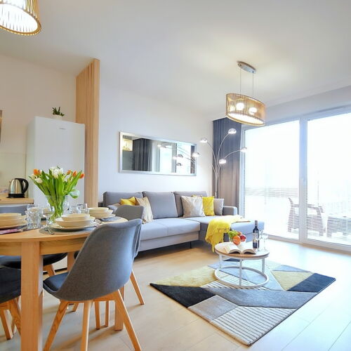 Apartament exclusive la etaj cu 2 camere pentru 4 pers.