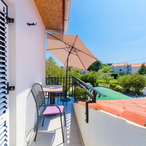 Na katu Klimatiziran apartman za 2 osoba(e) sa 1 spavaće(om) sobe(om)