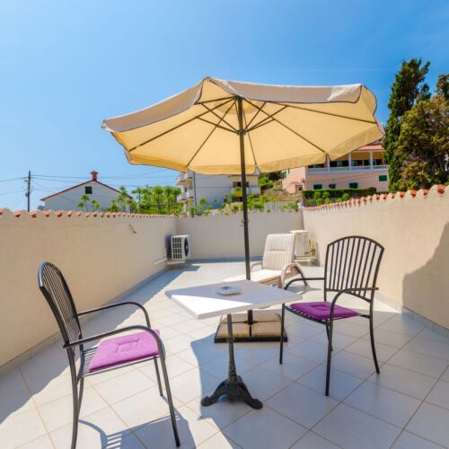 Na katu Klimatiziran dvokrevetna soba