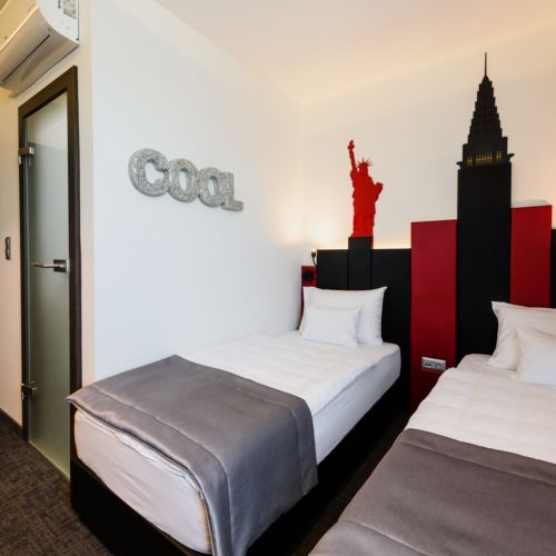New York Superior Twin Room