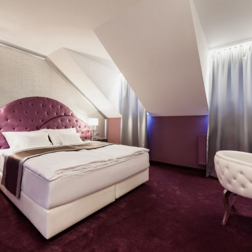Glitter Deluxe Double Room