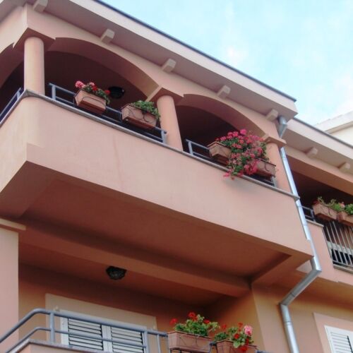 Apartament 4-osobowy z klimatyzacją z balkonem z 1 pomieszczeniem sypialnianym A-14970-c