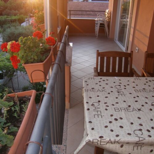 Apartament 6-osobowy z klimatyzacją z widokiem na morze z 2 pomieszczeniami sypialnianymi A-14970-e