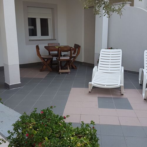 Apartament 3-osobowy z klimatyzacją z tarasem z 1 pomieszczeniem sypialnianym AS-6504-a