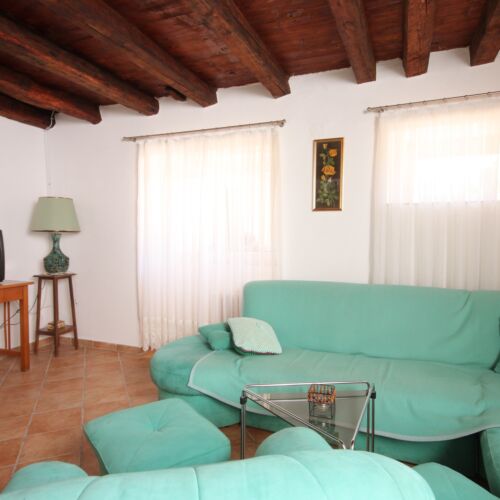 Apartament 4-osobowy z klimatyzacją z tarasem z 2 pomieszczeniami sypialnianymi K-8138