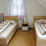 Twin Room ensuite with LCD/Plasma TV (extra bed available)