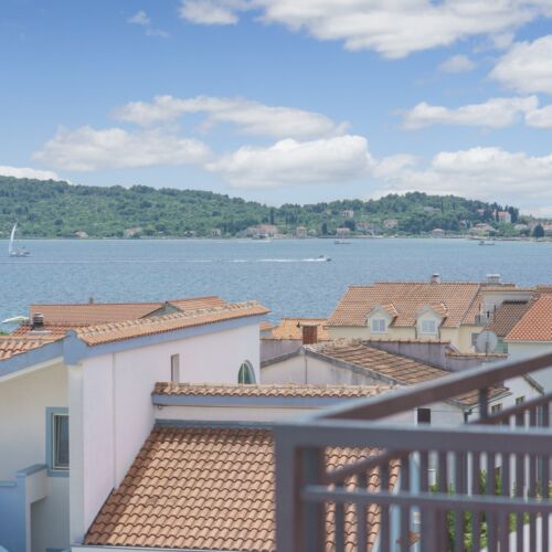 Camera dubla cu balcon cu vedere spre mare