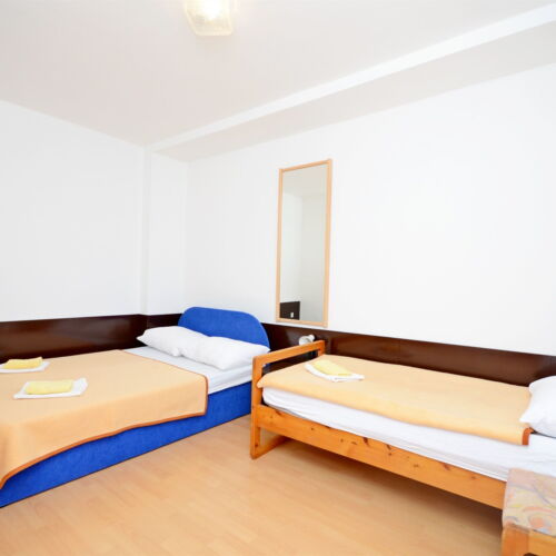 Tengerre néző légkondicionált 3 fős apartman 1 hálótérrel