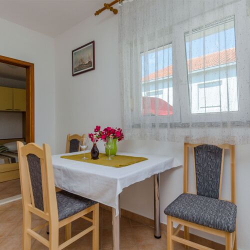 Apartament 3-osobowy z klimatyzacją z widokiem na morze z 2 pomieszczeniami sypialnianymi