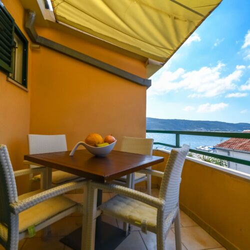 Sea View 2-Room Air Conditioned Apartment for 4 Persons