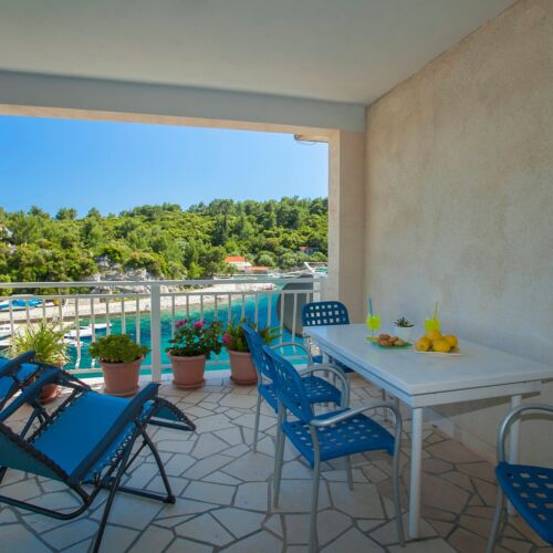 2-Zimmer-Apartment für 5 Personen mit Klimaanlage und Aussicht auf das Meer A-132-a